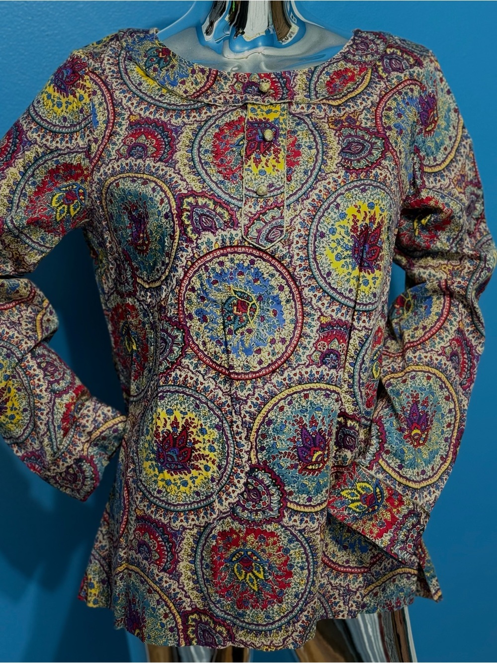 Talbots Multicolor Paisley Geometric Mandala Long-Sleeve blouse with Gold trim